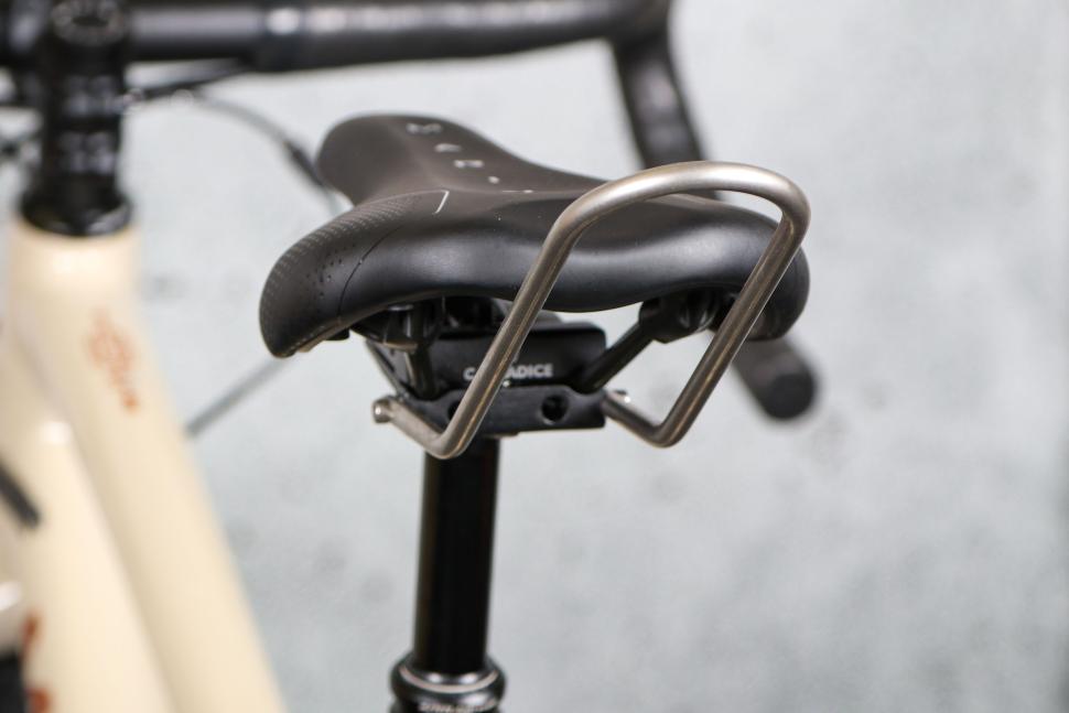 2023 Carradice Colorado Seatpack - saddle mount 1.jpg