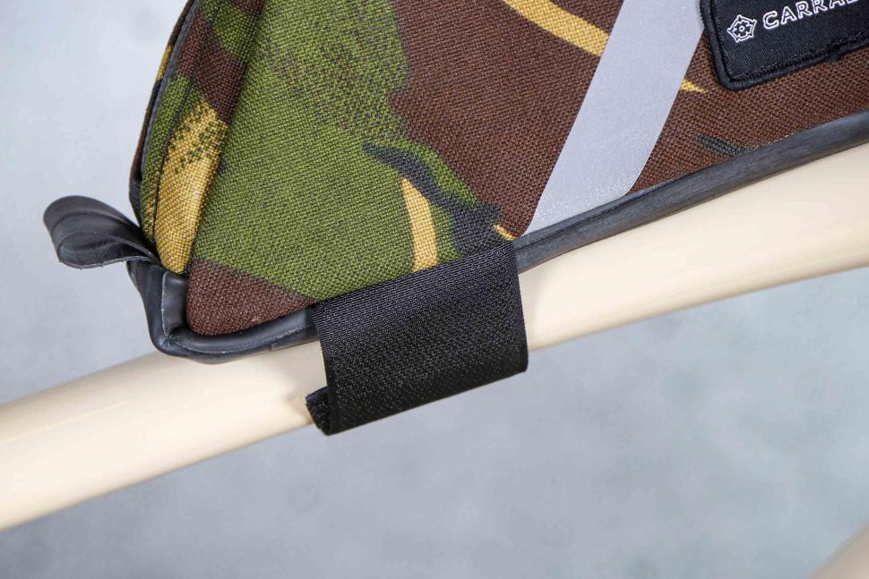 2023 Carradice Pennine Top Tube Bag - top tube strap.jpg