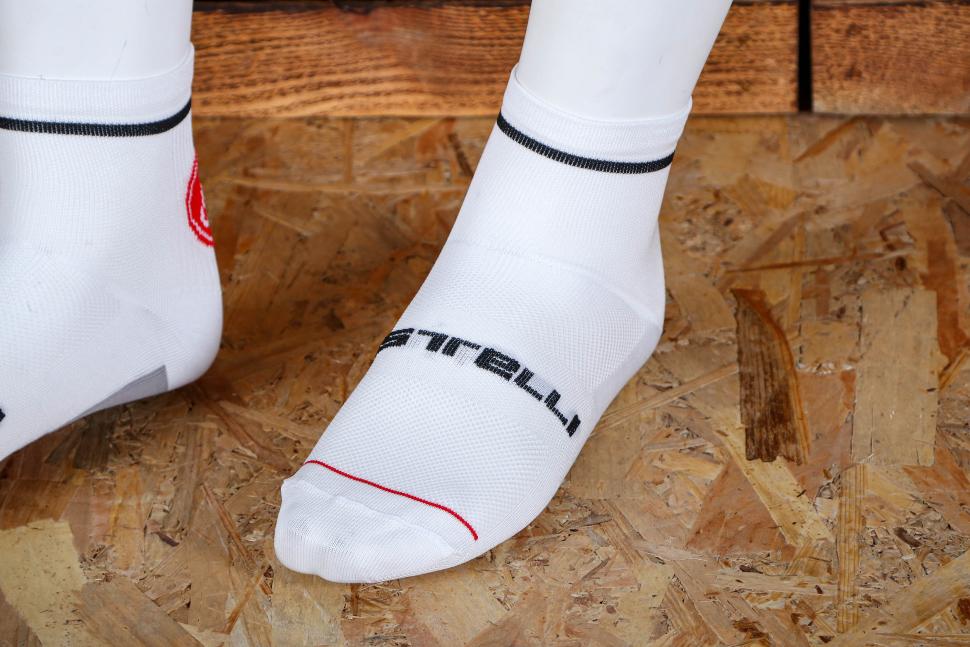 2023 Castelli Entrata 9 sock - 3.jpg