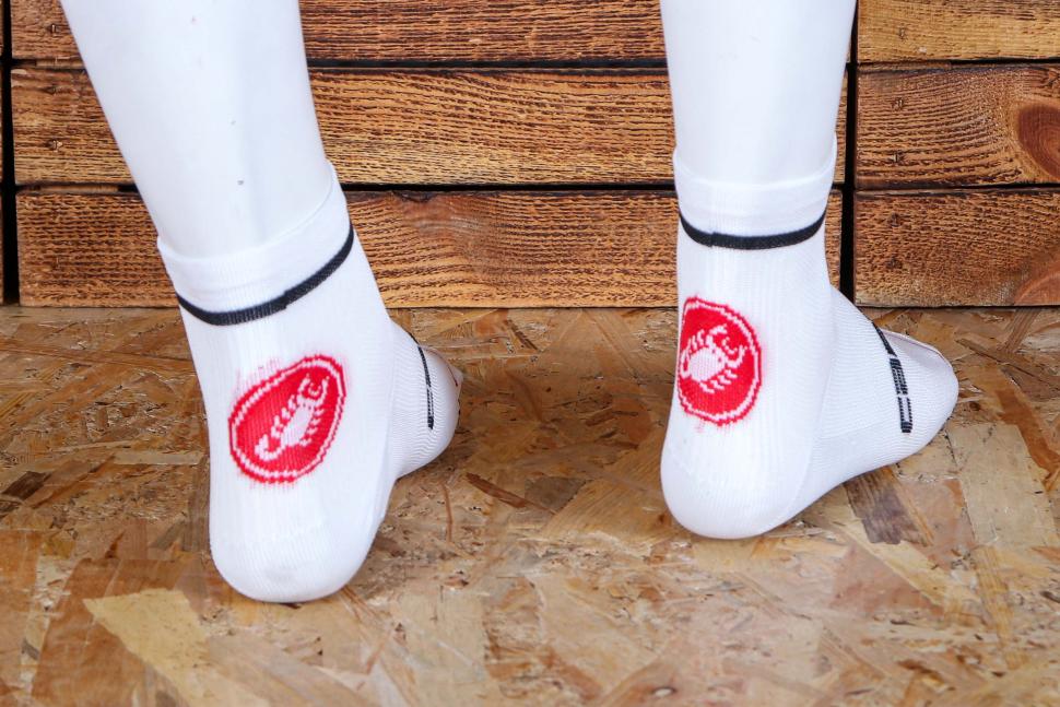 2023 Castelli Entrata 9 sock - 4.jpg