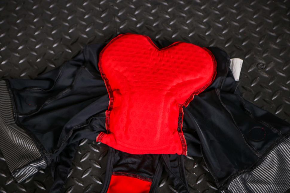 2023 Castelli Entrata Bib Shorts - chamois.jpg