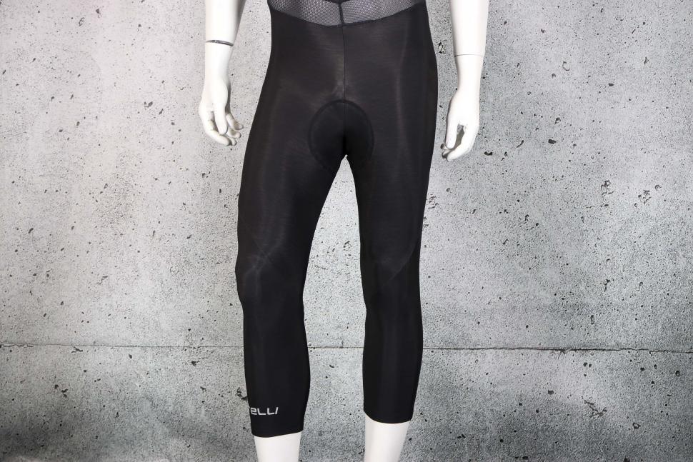 2023 Castelli Entrata Thermal Bibknicker - legs front.jpg