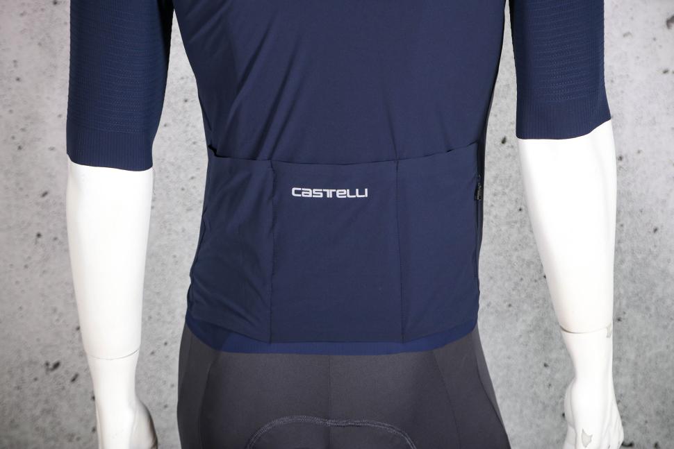 2023 Castelli Premio Black Jersey - pockets.jpg