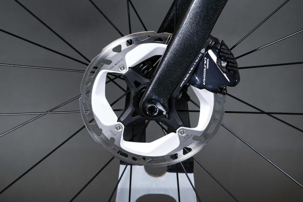 2023 Cervelo Soloist Ultegra Di2 - front disc brake.jpg