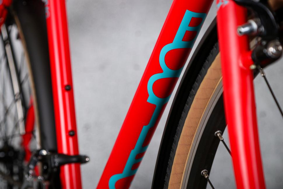 2023 Cinelli Hobootleg - downtube graphics.jpg