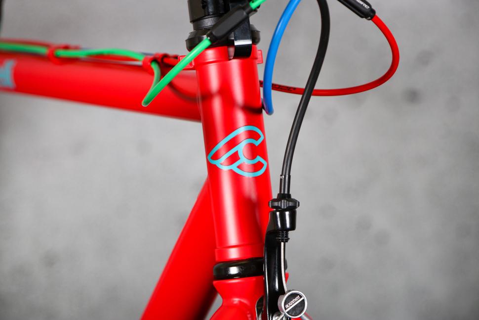 2023 Cinelli Hobootleg - head tube badge.jpg