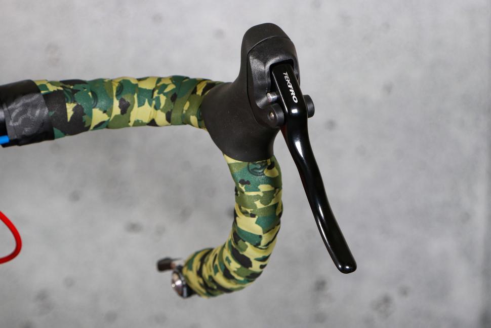 2023 Cinelli Hobootleg - lever.jpg