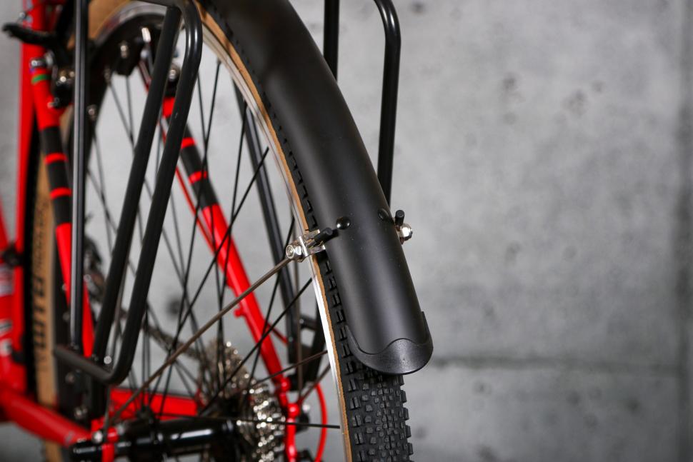 2023 Cinelli Hobootleg - rear mudguard.jpg