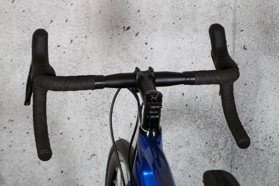 2023 Cinelli Superstar Disc Ultegra - bars 3.jpg