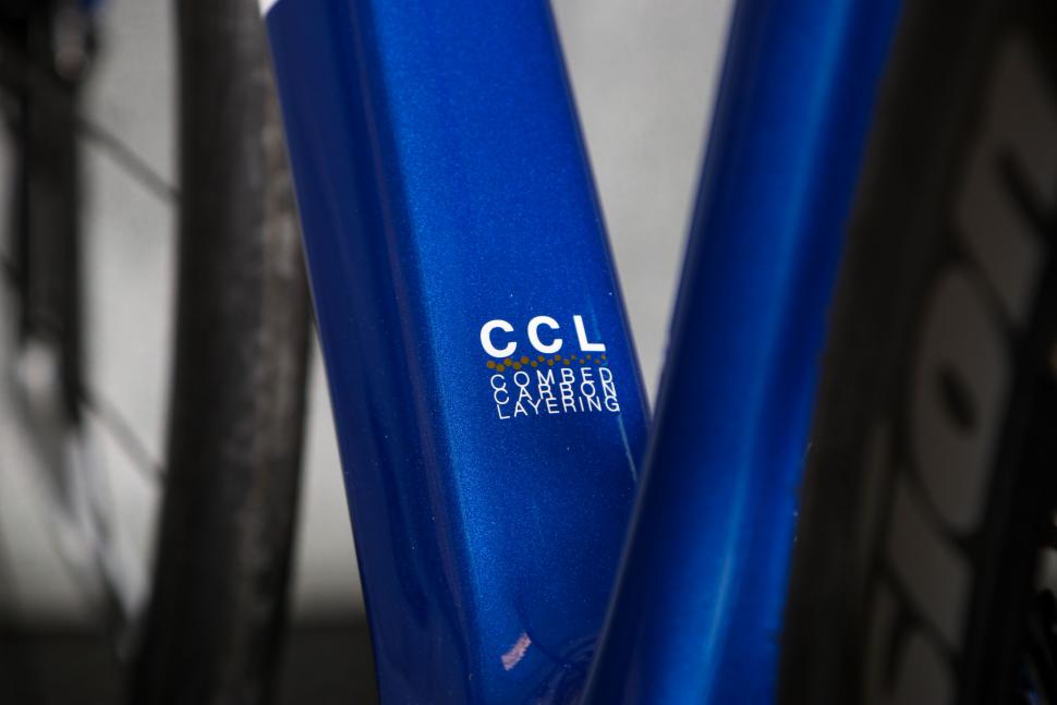 2023 Cinelli Superstar Disc Ultegra - frame detail.jpg