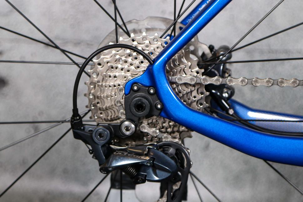 2023 Cinelli Superstar Disc Ultegra - rear dropout.jpg
