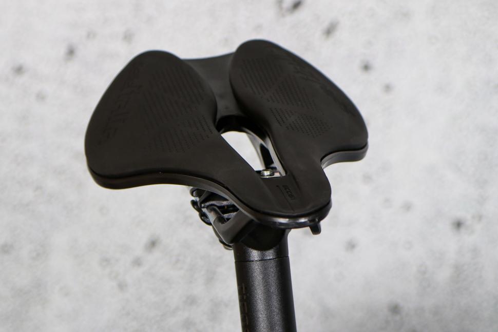 2023 Cinelli Superstar Disc Ultegra - saddle 2.jpg