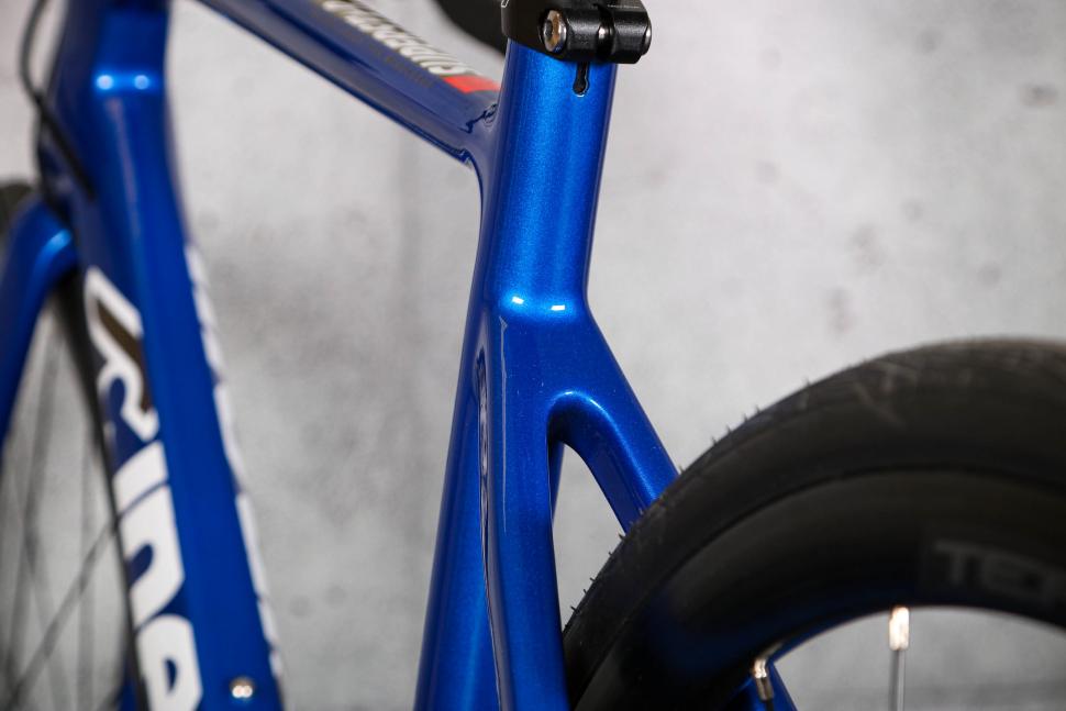 2023 Cinelli Superstar Disc Ultegra - seta stays.jpg
