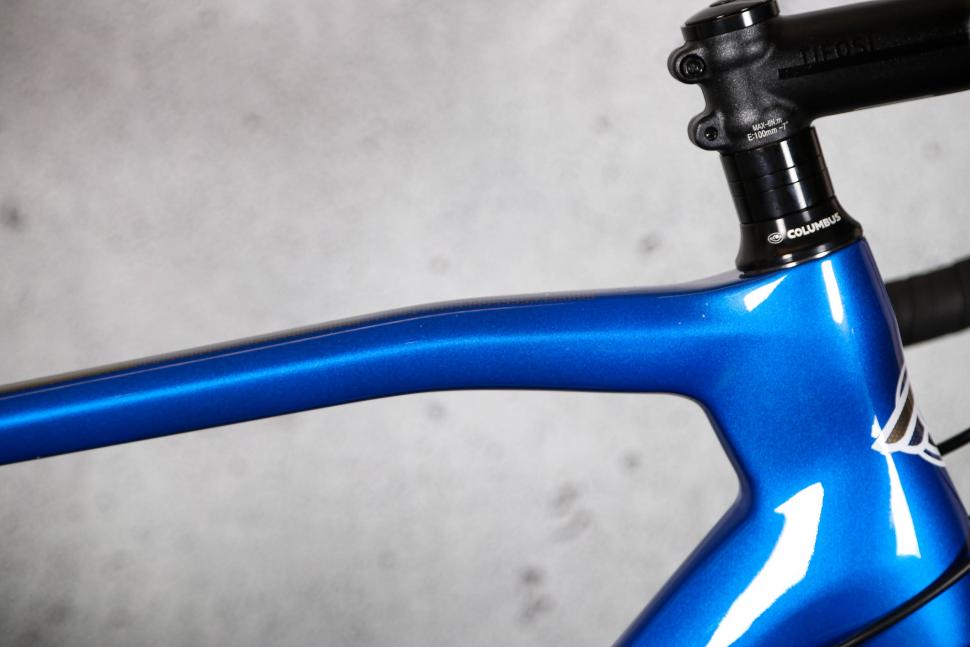 2023 Cinelli Superstar Disc Ultegra - top tube 2.jpg