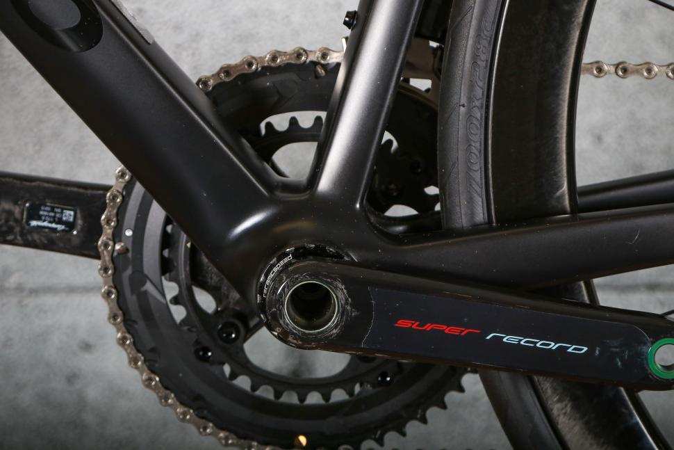 2023 Colnago C68 Super Record - bottom bracket.jpg