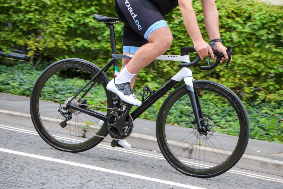 2023 Colnago C68 Super Record - riding 4.jpg