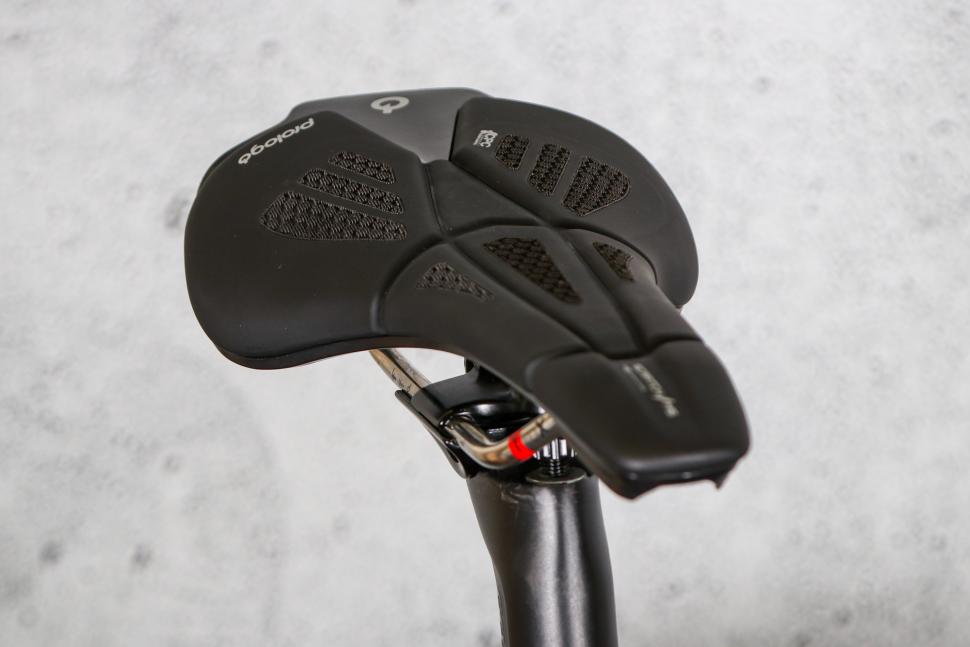 2023 Colnago C68 Super Record - saddle 2.jpg