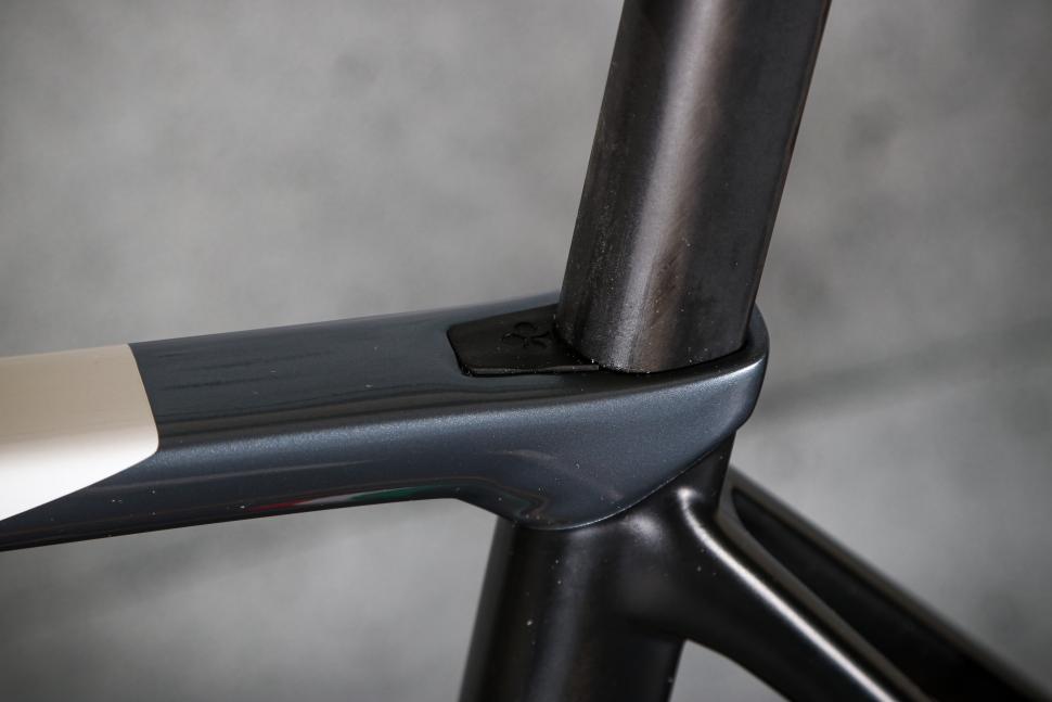 2023 Colnago C68 Super Record - seat post bolt.jpg