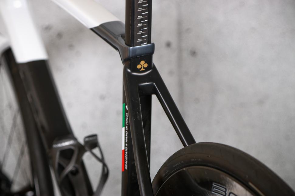 2023 Colnago C68 Super Record - seat stays.jpg