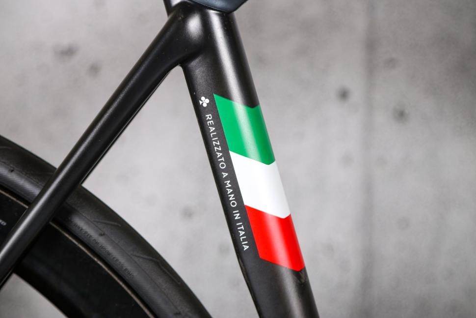 2023 Colnago C68 Super Record - seat tube detail.jpg