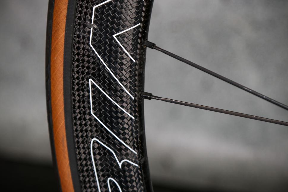 2023 Corima Essentia 40 wheelset - rim detail 4.jpg
