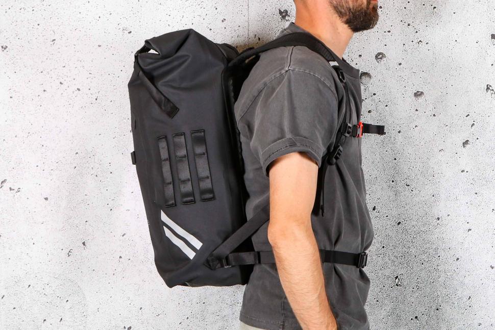 2023 Craft Cadence Cycling Backpack Roll Top Waterproof - 30 litres - side 1.jpg