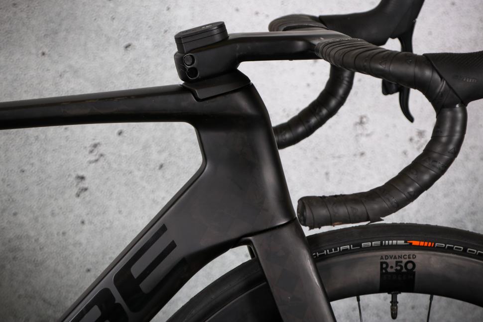 2023 Cube Litening Aero C68X Pro - head tube.jpg