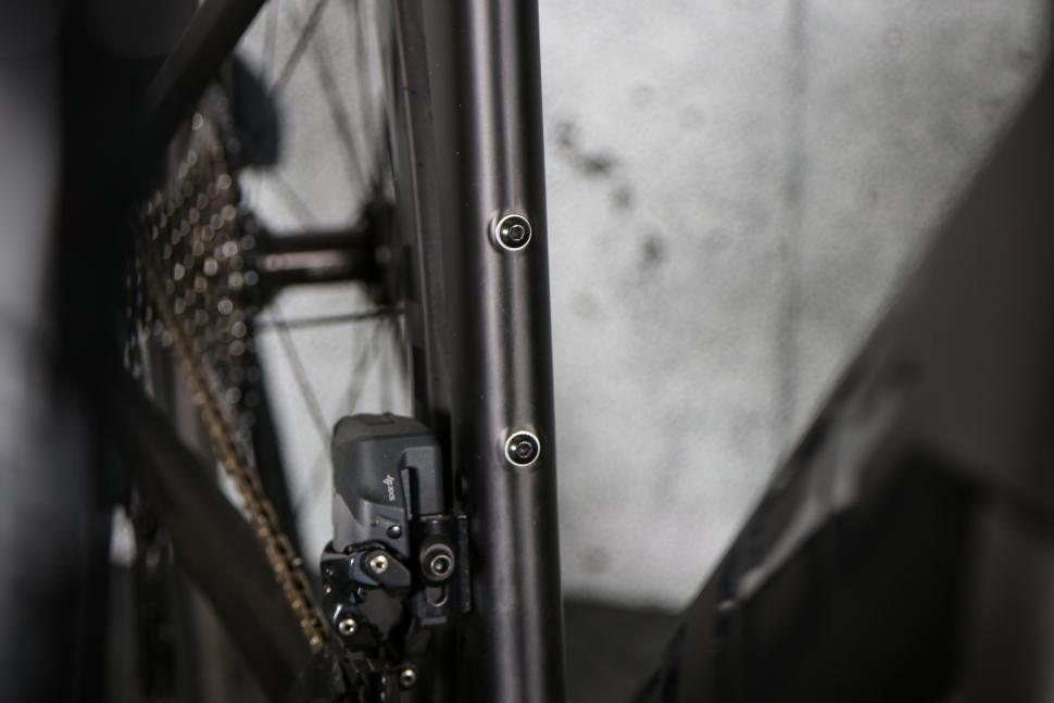 2023 Cube Litening Aero C68X Pro - seat tube bosses.jpg