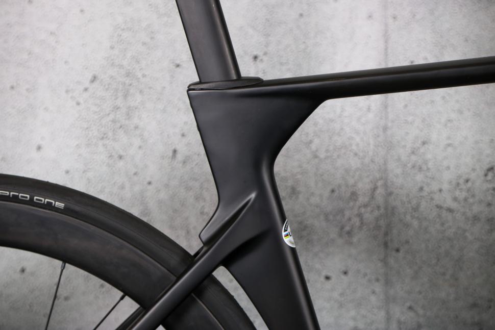 2023 Cube Litening Aero C68X Pro - seat tube junction.jpg