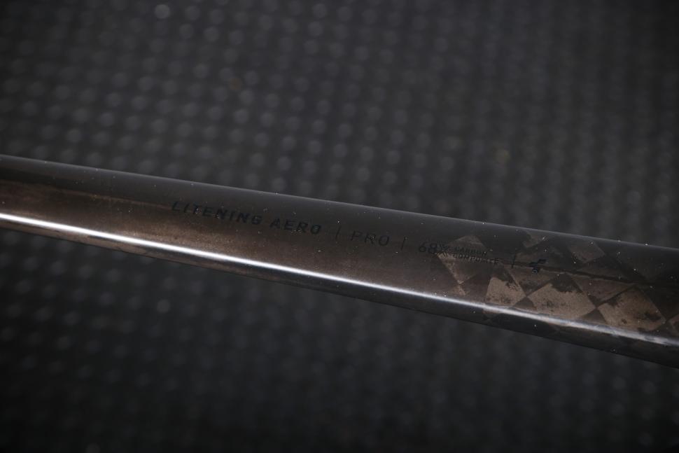 2023 Cube Litening Aero C68X Pro - top tube 2.jpg