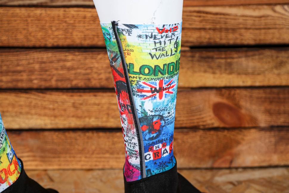 2023 Cycology Rock N Roll Cycling Socks - cuuff back.jpg