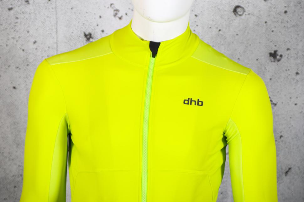 2023 dhb Aeron Men’s Softshell 2.0 - chest.jpg