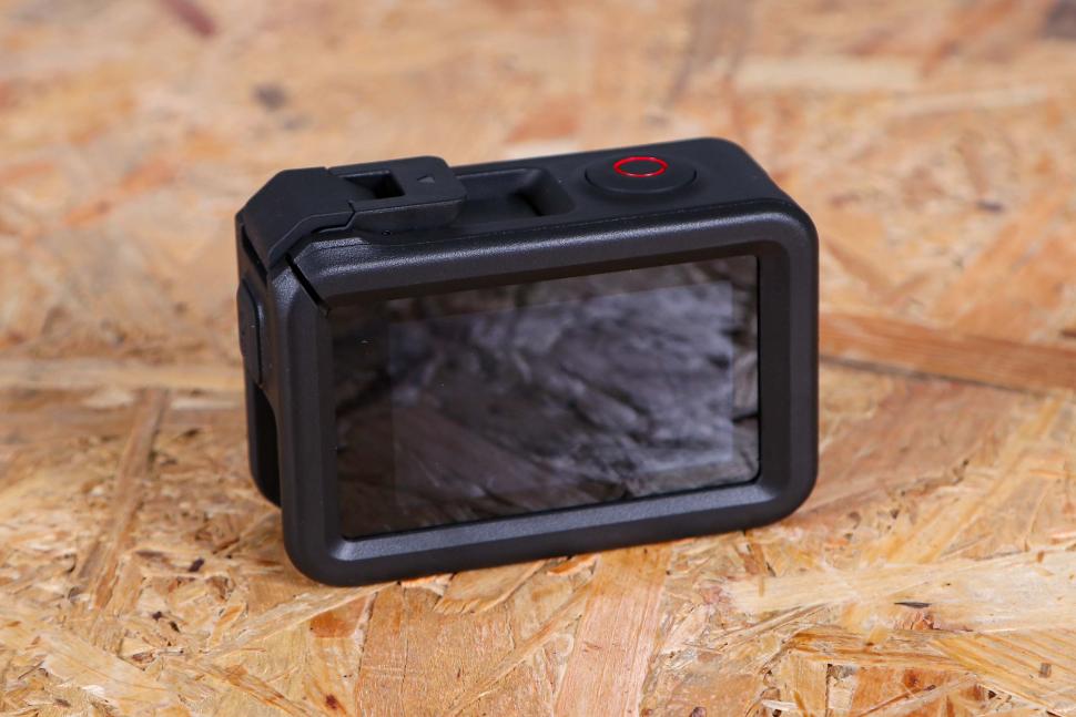 2023 dji Osmo Action 4 Adventure Combo - in case rear.jpg