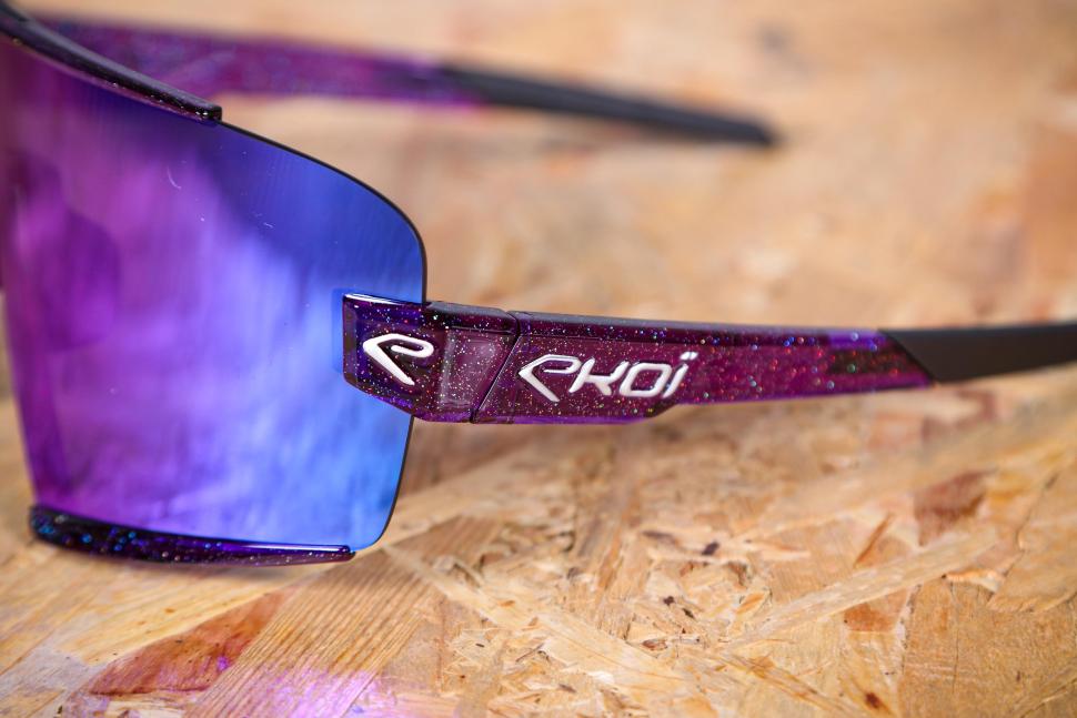 2023 Ekoi Glasses EKOI OTTIMO - arm detail.jpg