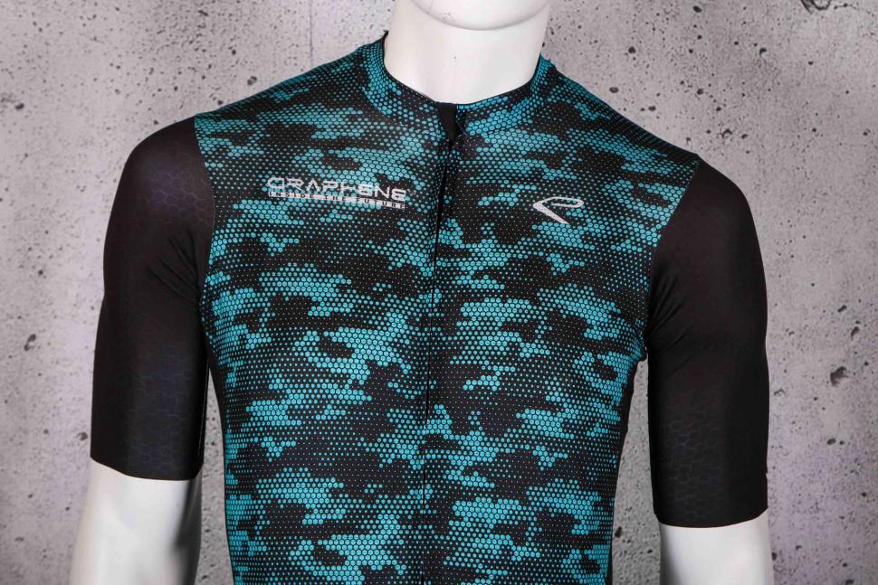 2023 Ekoi Summer Jersey Ekoi Kamo Graphene Blue - chest.jpg
