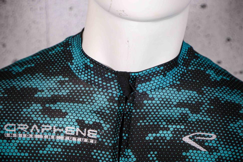 2023 Ekoi Summer Jersey Ekoi Kamo Graphene Blue - collar.jpg