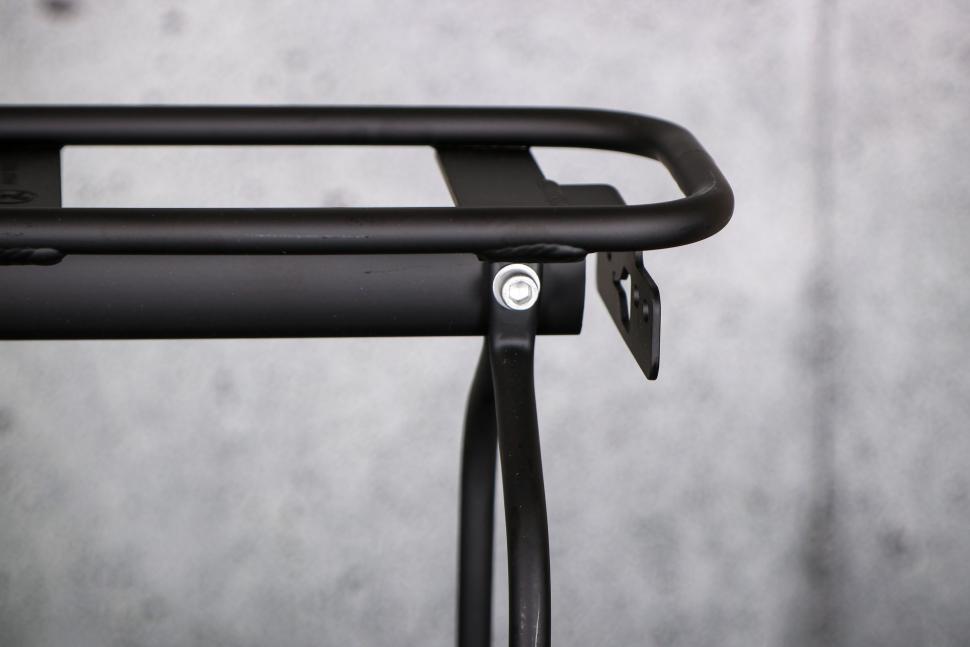2023 ELOPS Seat Post Pannier Rack 500 - detail 1.jpg