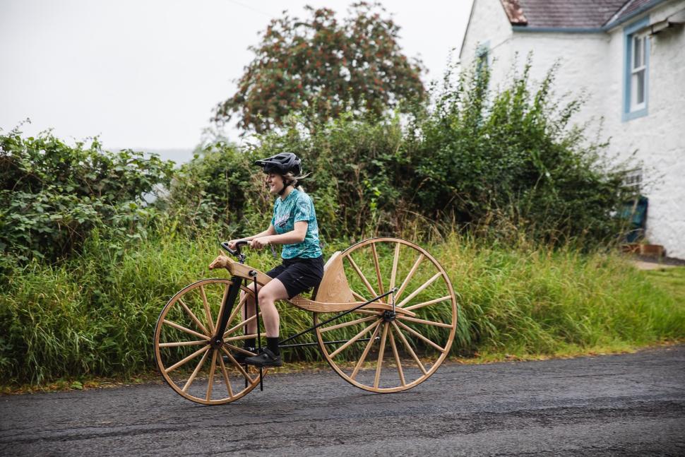 2023 Endura Kirkpatrick Macmillan bike - 1