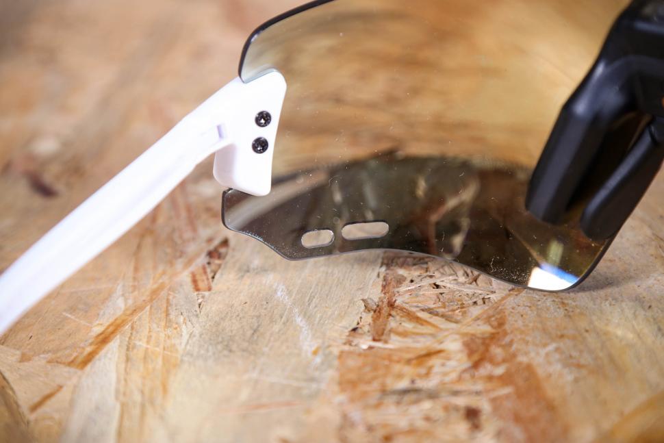 2023 Engo Eyewear Engo 2 sport smartglasses - lense vent.jpg