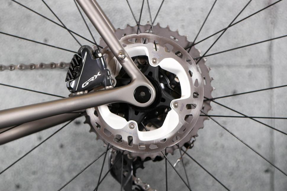 2023 Enigma Edge - rear disc brake.jpg