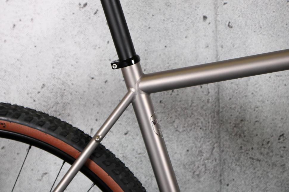 2023 Enigma Edge - seat tube junction.jpg