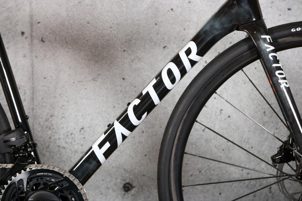 2023 Factor O2 VAM - downtube.jpg