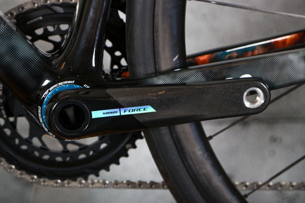 2023 Factor O2 VAM - non driveside crank.jpg