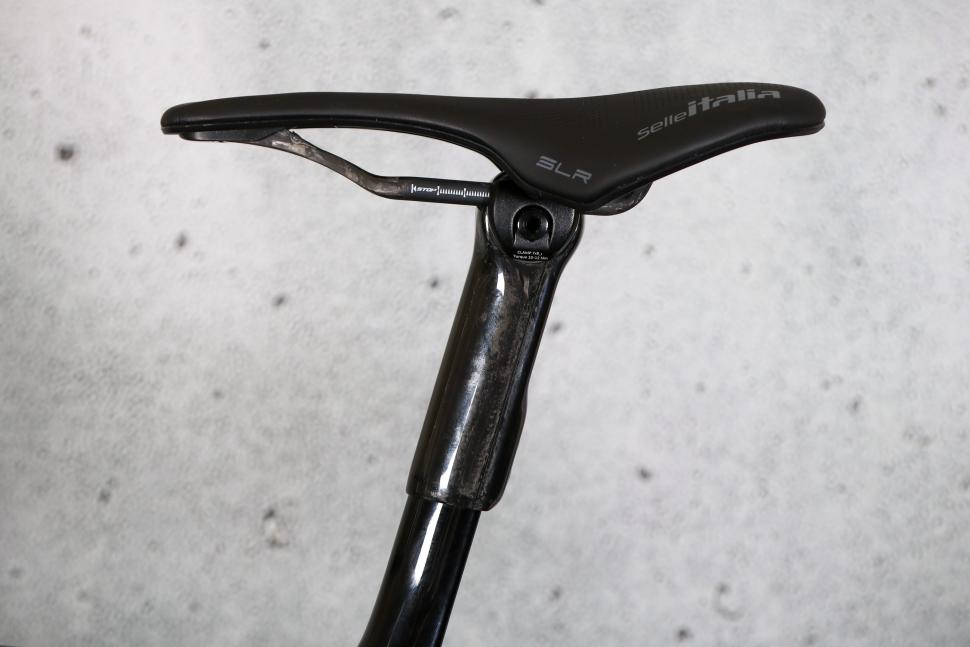 2023 Factor O2 VAM - saddle and seatpost.jpg