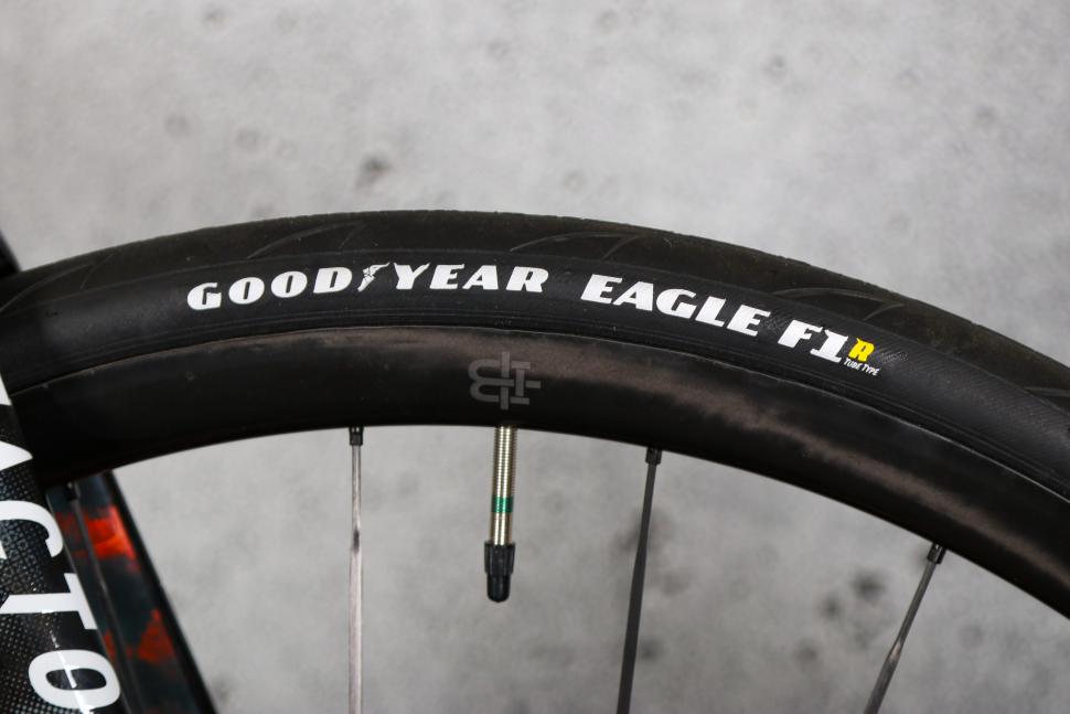 2023 Factor O2 VAM - tyre.jpg