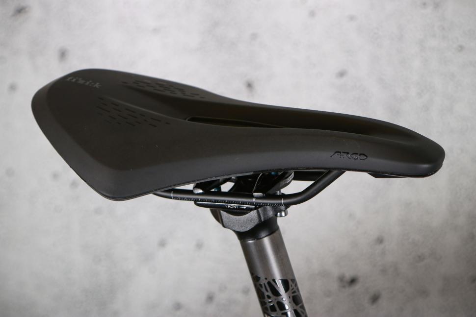 2023 Fairlight Secan 2.5 GRX - saddle.jpg