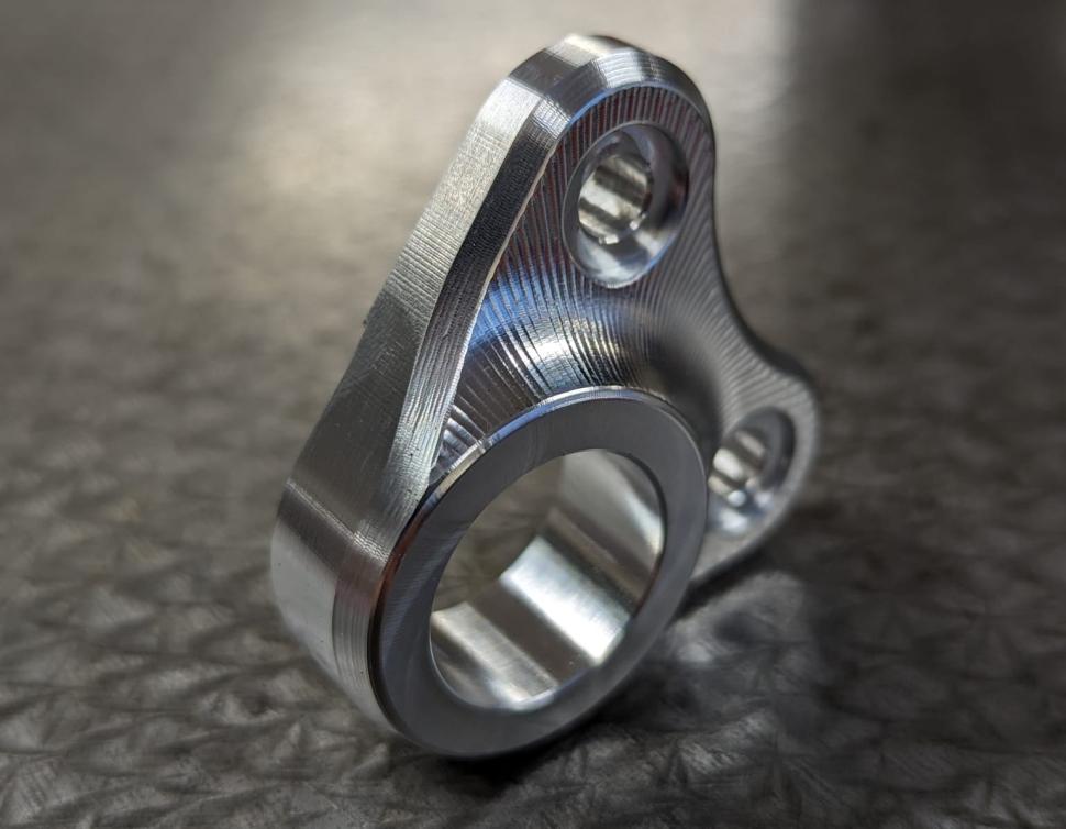 2023 Fairlight Secan 2.5 GRX Sram T_type Adaptor.jpg