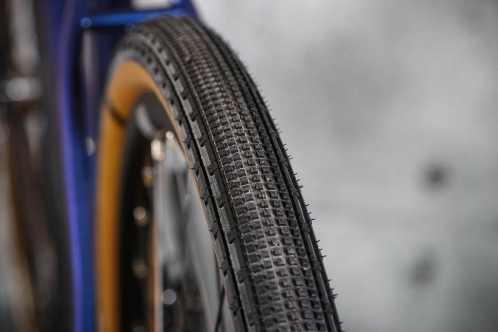 2023 Fairlight Secan 2.5 GRX - tyre 2.jpg