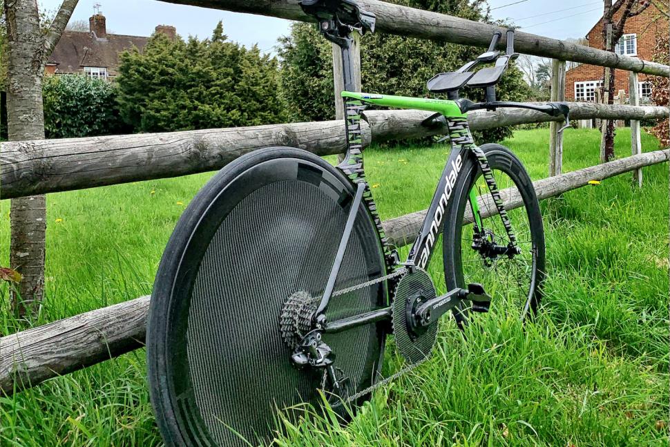 2023 FastTT Time Trial Aero Bars extention on bike 3_4 view.jpg