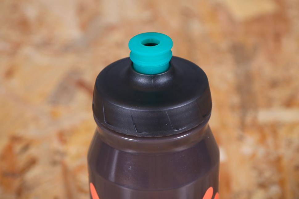 2023 Fidlock Fidguard Bottle 600 - 3.jpg